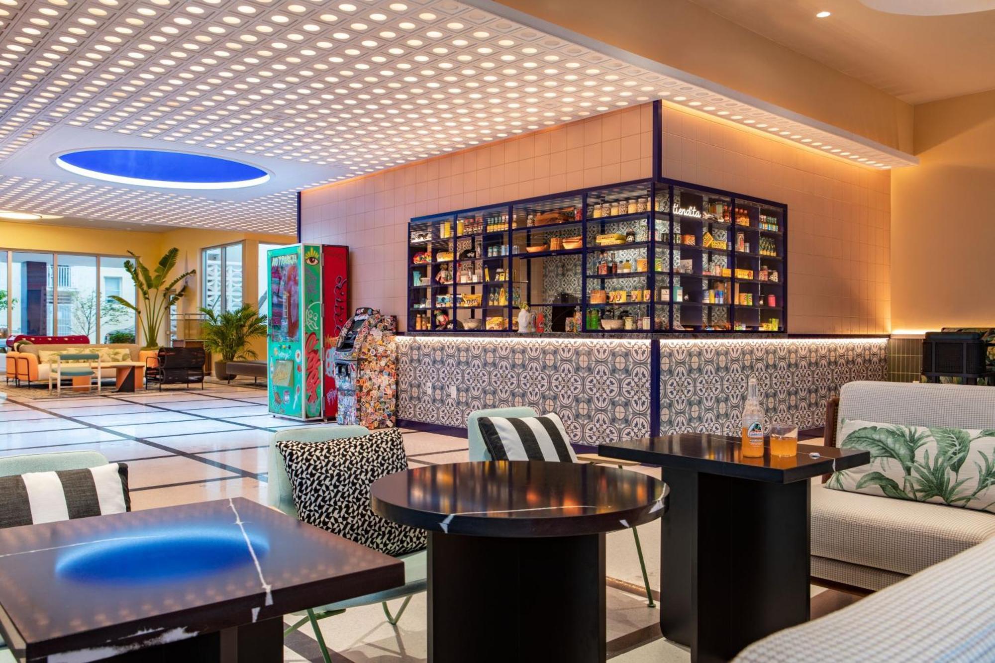 Moxy Miami South Beach Miami Beach Bagian luar foto